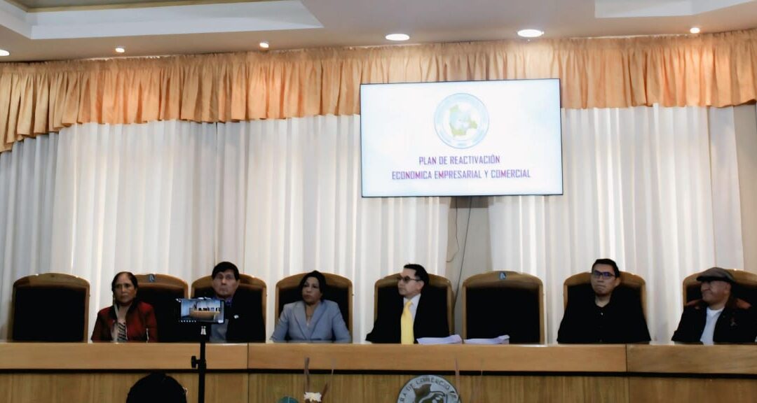 Cámara de Comercio de Oruro entrega el Plan de Reactivación Económica y el Proyecto de Ley de Regularización Tributaria Nacional a los nuevos parlamentarios